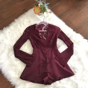 TOBI Lace Long Sleeve Maroon Romper Size XS